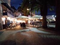 Reštaurácia alebo iné gastronomické zariadenie v ubytovaní la casa de las palmeras