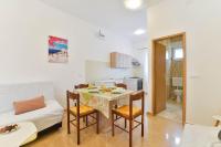 Kuchyň nebo kuchyňský kout v ubytování Apartments Lavanda