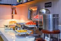 Jídlo v hotelu nebo okolí