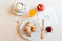 Jídlo v hotelu nebo okolí