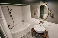 Kúpeľňa v ubytovaní Beżowy Apartament DE LUX dla 4 osób Chorzów Katowice
