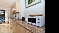 Kuchyň nebo kuchyňský kout v ubytování Apartment La Marina Sea Views with terrace By PVL