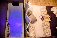The floor plan of Perfectly located jacuzzi Apt