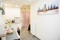 The floor plan of Perfectly located jacuzzi Apt