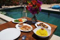 Mad på resortet eller i nærheden