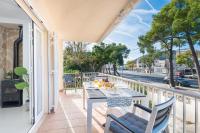 A balcony or terrace at Apartamento Pinebeach