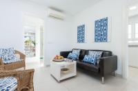 A seating area at Apartamento Pinebeach
