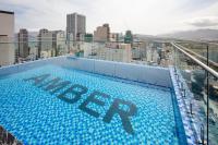 Amber Hotel managed by HTの敷地内または近くにあるプール