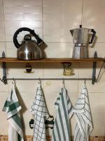 A kitchen or kitchenette at Valley Views Full House Stargazing in Valencia