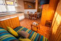 Zona de estar de Apartamentos Cudillero