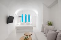 Telewizja i/lub zestaw kina domowego w obiekcie Marizan Caves & Villas
