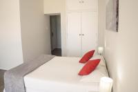 CLH Suites Domingos Ferreira