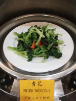 ホテルの敷地内または近くでの食事または食べ物
