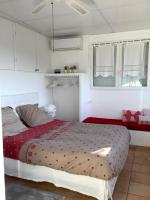 Ein Bett oder Betten in einem Zimmer der Unterkunft Les Grimaldines - Maison d&#39;Hôtes