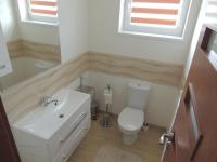 Plán poschodí v ubytovaní Vila Danmar - rent whole vila or upper floor apartment