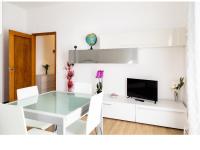 Televízia a/alebo spoločenská miestnosť v ubytovaní Casa Primavera
