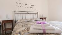 Posteľ alebo postele v izbe v ubytovaní VILLA SALINA MONACI