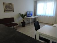 Televízia a/alebo spoločenská miestnosť v ubytovaní 306 London 59m2 4-8 Pers extra Bedroom