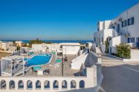 Bazén v ubytování Villa Kavallaris & Apartments nebo v jeho okolí