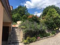 Vonkajšia záhrada v ubytovaní Casa Fiorella Ika-Opatija