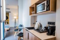 Welldone Quality - Crystal pool, Sevilla – Bijgewerkte ...