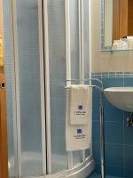A bathroom at a casa mia holiday rental