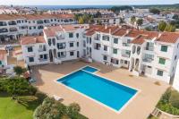 Bazén v ubytování Apartamento holidays nebo v jeho okolí