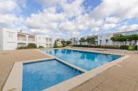 Bazén v ubytování Apartamento holidays nebo v jeho okolí