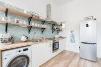 Kuchyňa alebo kuchynka v ubytovaní Pal Loft in central Budapest