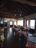 Restauracja lub miejsce do jedzenia w obiekcie Guesthouse Kastania Korakis