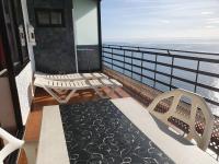 Balkón alebo terasa v ubytovaní Apartamentos Mediterraneo