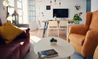 TV a/nebo společenská místnost v ubytování Valencia Apartamentos Goya