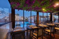 Basen w obiekcie Secrets Lanzarote Resort & Spa - Adults Only (+18) lub w pobliżu