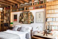 A bed or beds in a room at Classic and chic apartments in Trastevere