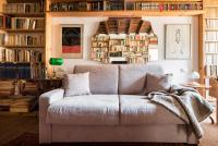 A seating area at Classic and chic apartments in Trastevere