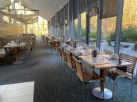 Restaurace v ubytování Castel de Pont-a-Lesse