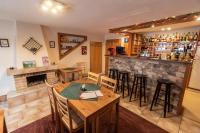 Lounge nebo bar v ubytování Penzion u Vichu