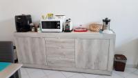 A kitchen or kitchenette at Sandalia B&B