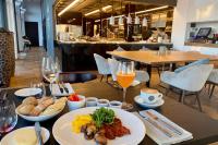 Еда / где поесть недалеко от апарт-отеля