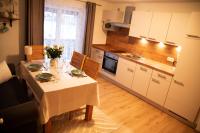 Kuchyňa alebo kuchynka v ubytovaní Apartments Marie B