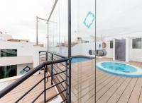 Bazén v ubytovaní Apartamentos Ardales alebo v jeho blízkosti