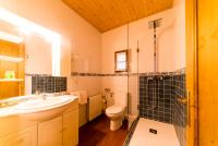Koupelna v ubytování Casa Rural Molí de Fòrnols