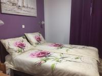 Posteľ alebo postele v izbe v ubytovaní Apartments 2 Ivanković