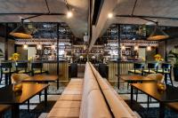 Hol lub bar w obiekcie Hotel M29