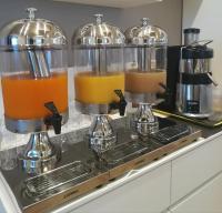 A kitchen or kitchenette at Hotel Atlantico