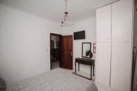A television and/or entertainment centre at Mythic House