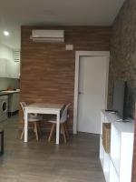 Kuchyňa alebo kuchynka v ubytovaní Apto con patio y barbacoa BBQ Los picadores