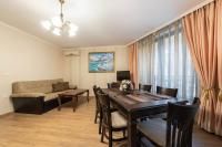 Posezení v ubytování Vazov Residence , two bedroom top centre apartment