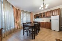 Kuchyň nebo kuchyňský kout v ubytování Vazov Residence , two bedroom top centre apartment