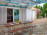 Vonkajšia záhrada v ubytovaní Holiday Home Villa Cassiopee by Interhome